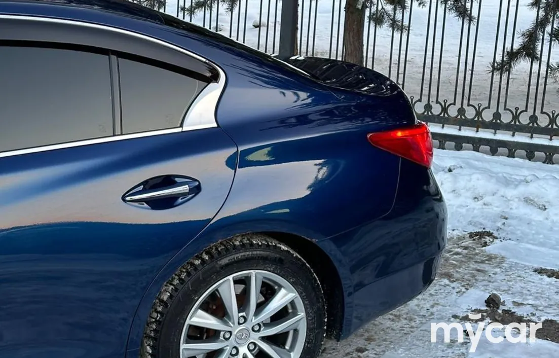 Infiniti Q50 2016