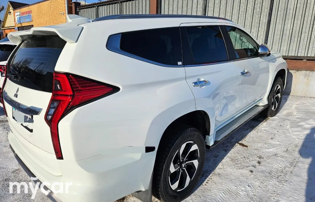 Mitsubishi Montero Sport 2025