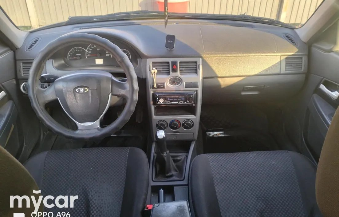 LADA Priora 2013