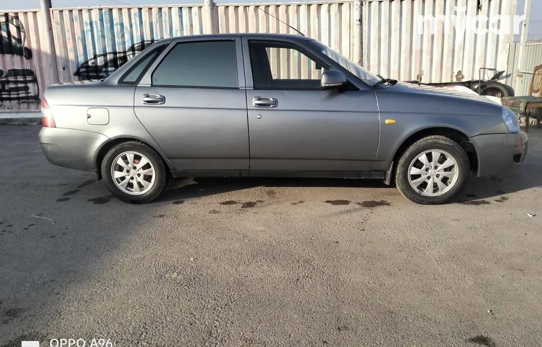 LADA Priora 2013