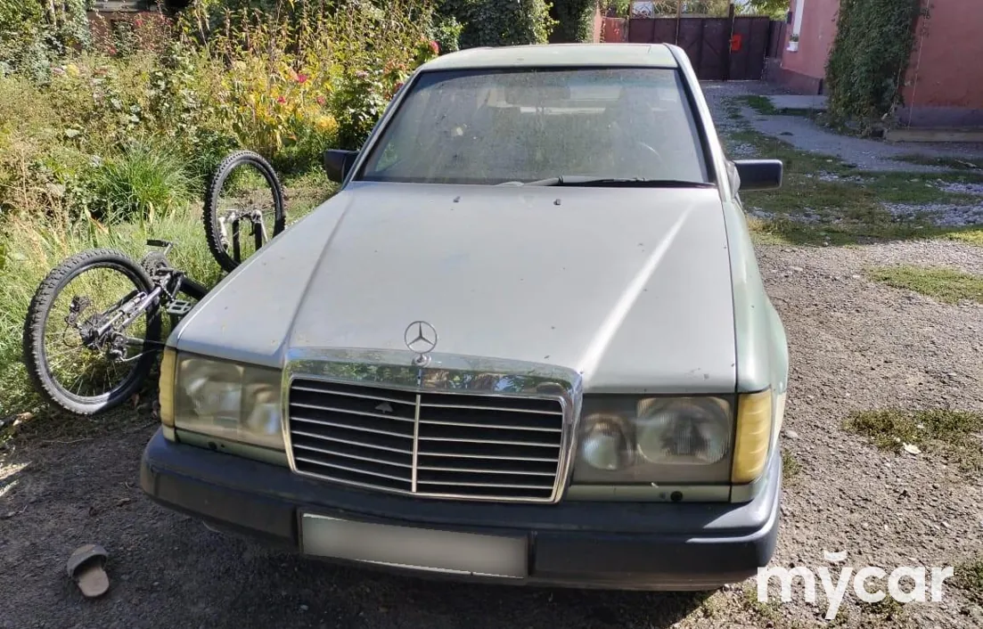 Mercedes-Benz E-Класс 1989