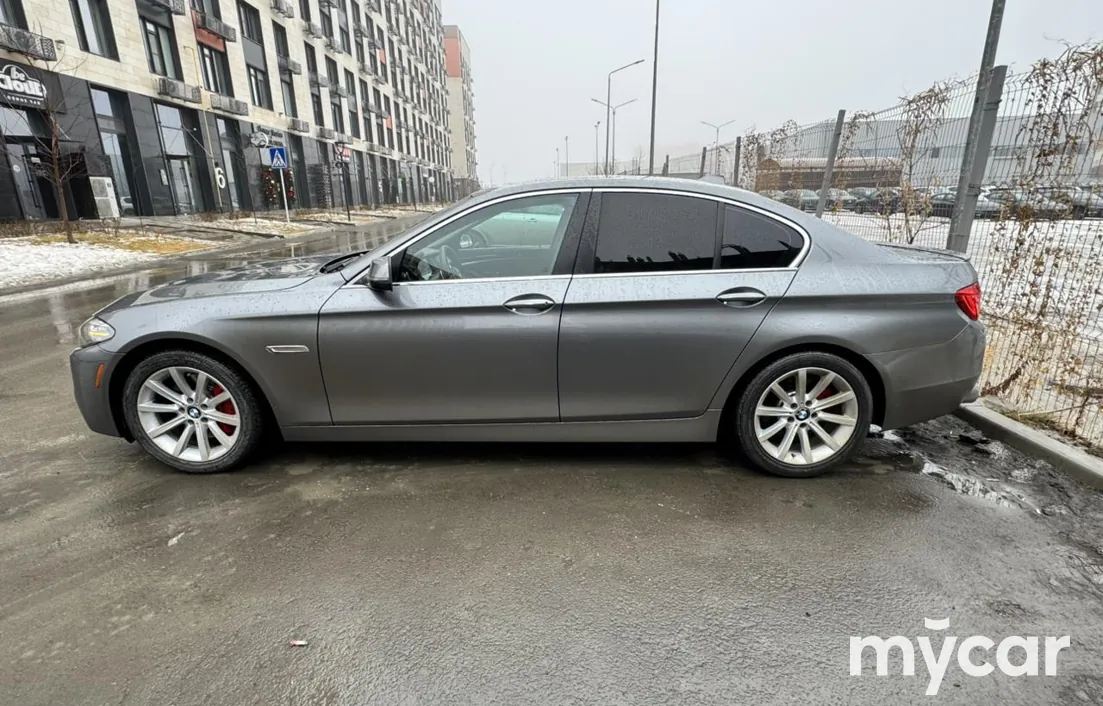 BMW 5 серия 2013