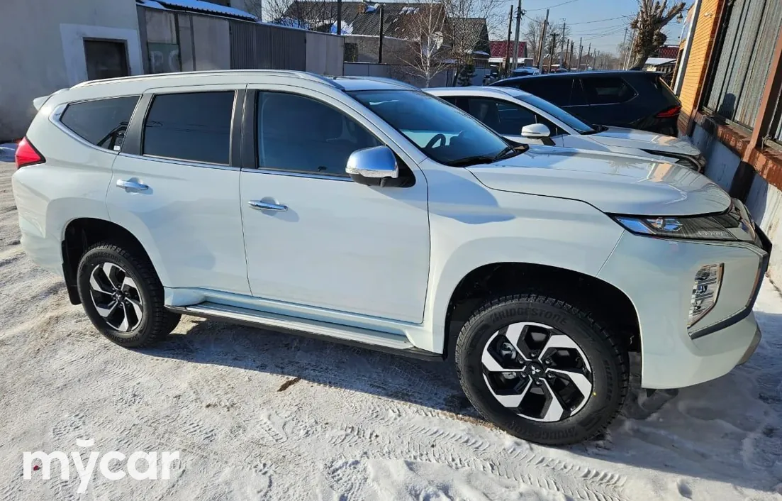 Mitsubishi Montero Sport 2025