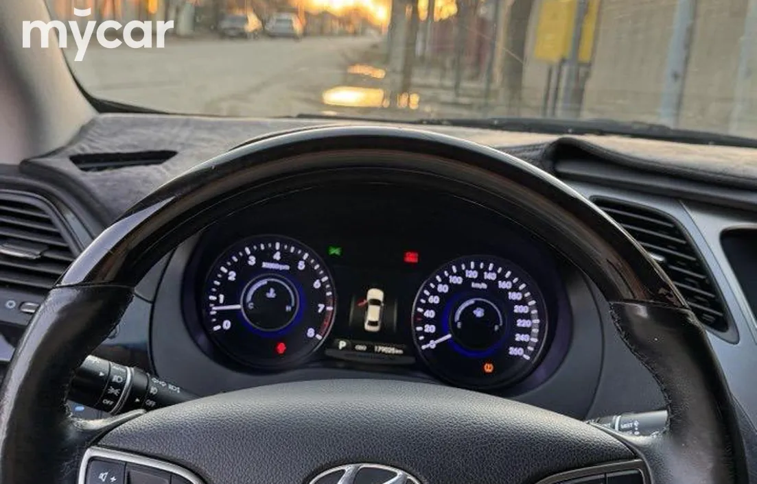 Hyundai Grandeur 2014