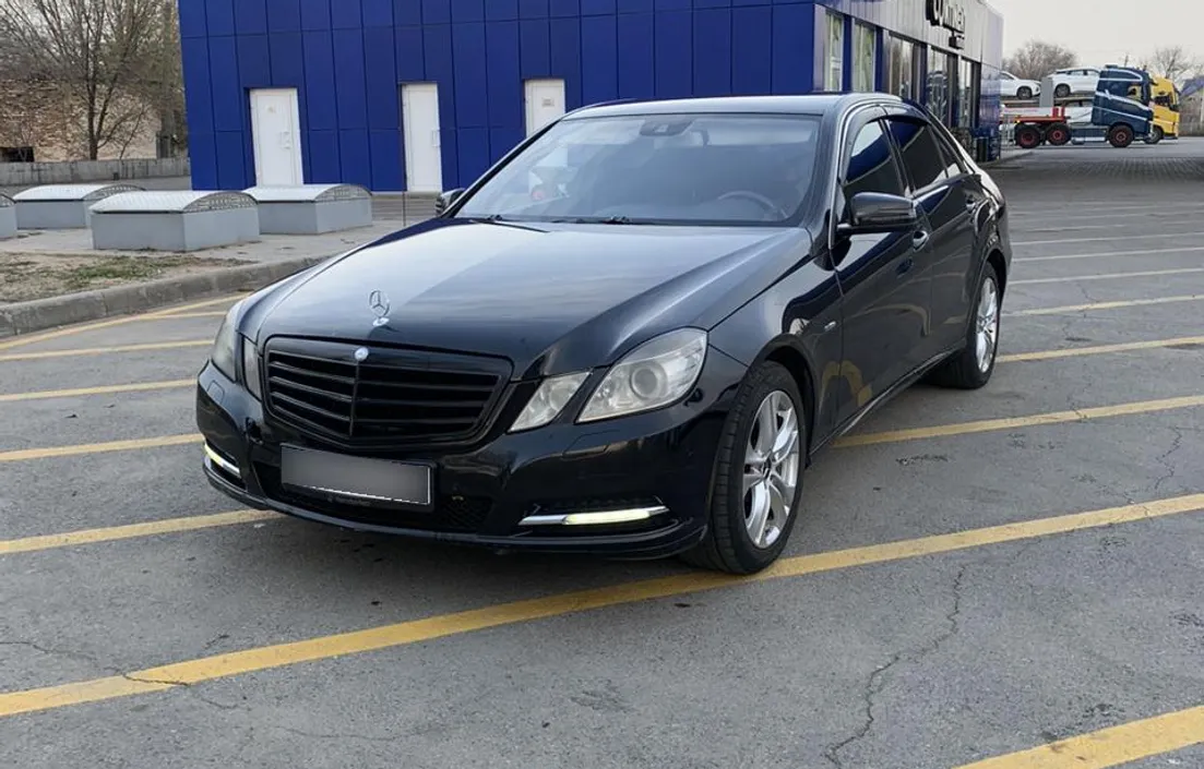 Mercedes-Benz E-Класс 2011