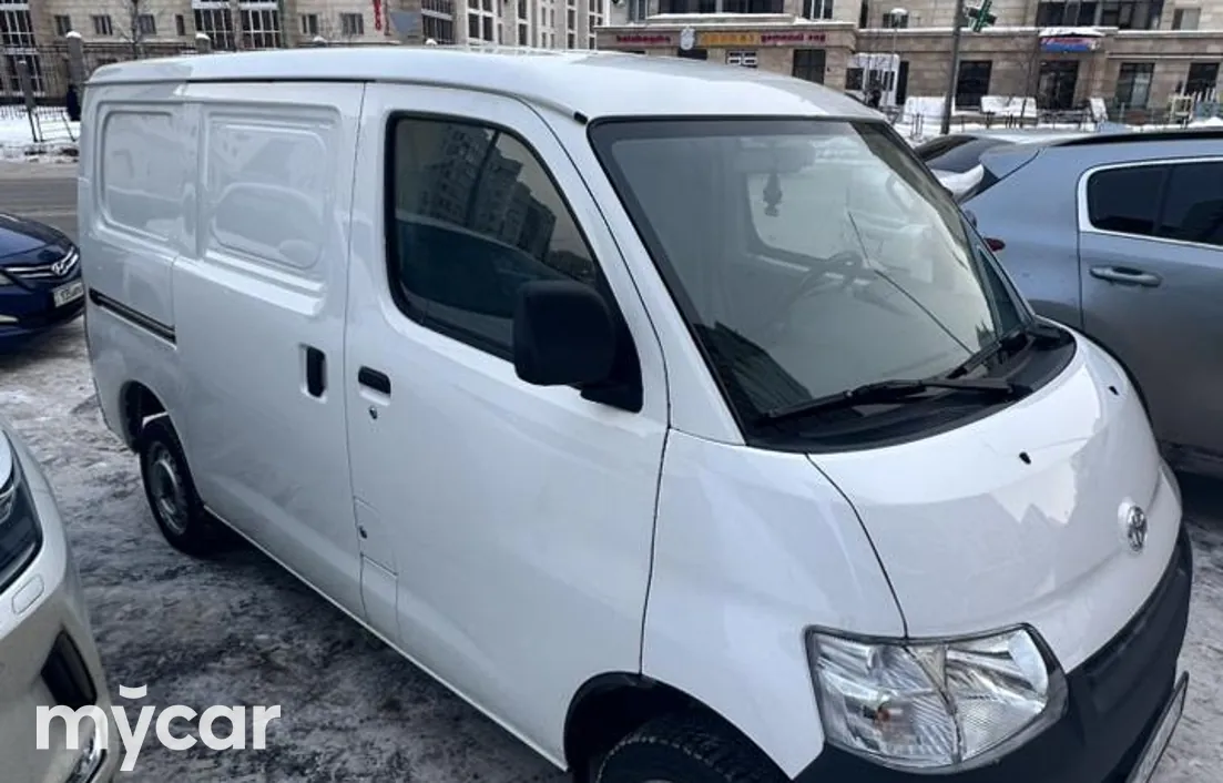 Toyota Lite Ace 2020