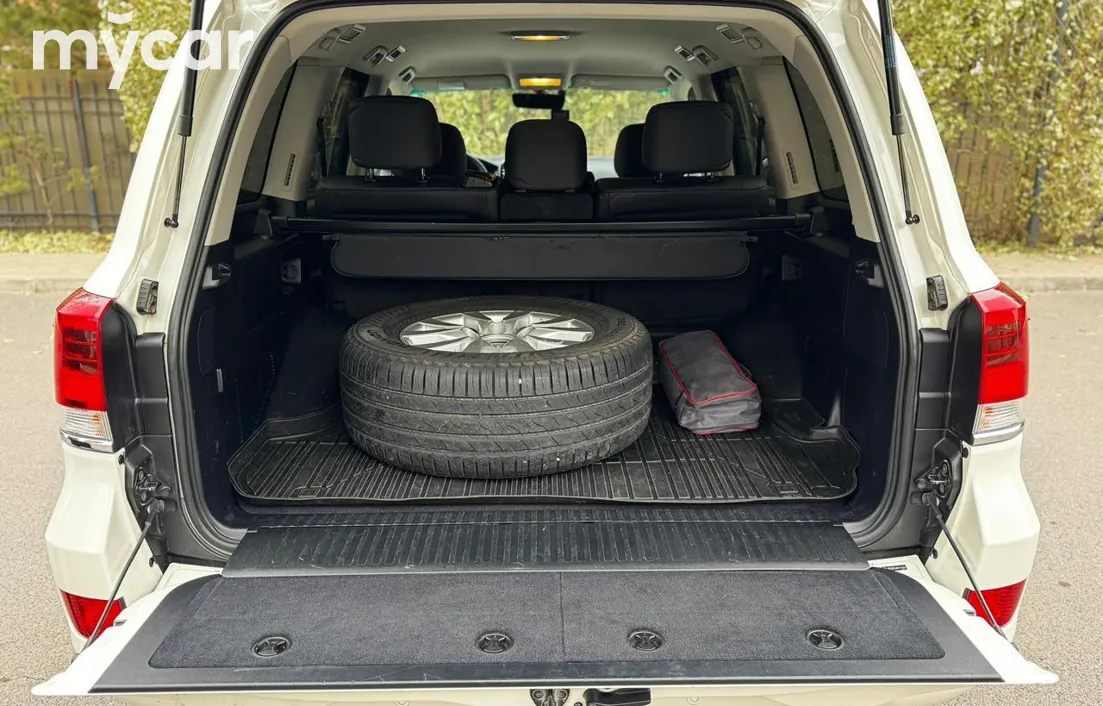 Toyota Land Cruiser 2018