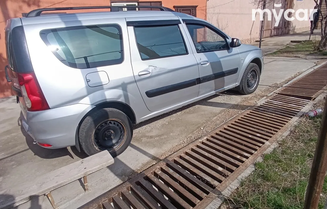 LADA Largus 2013