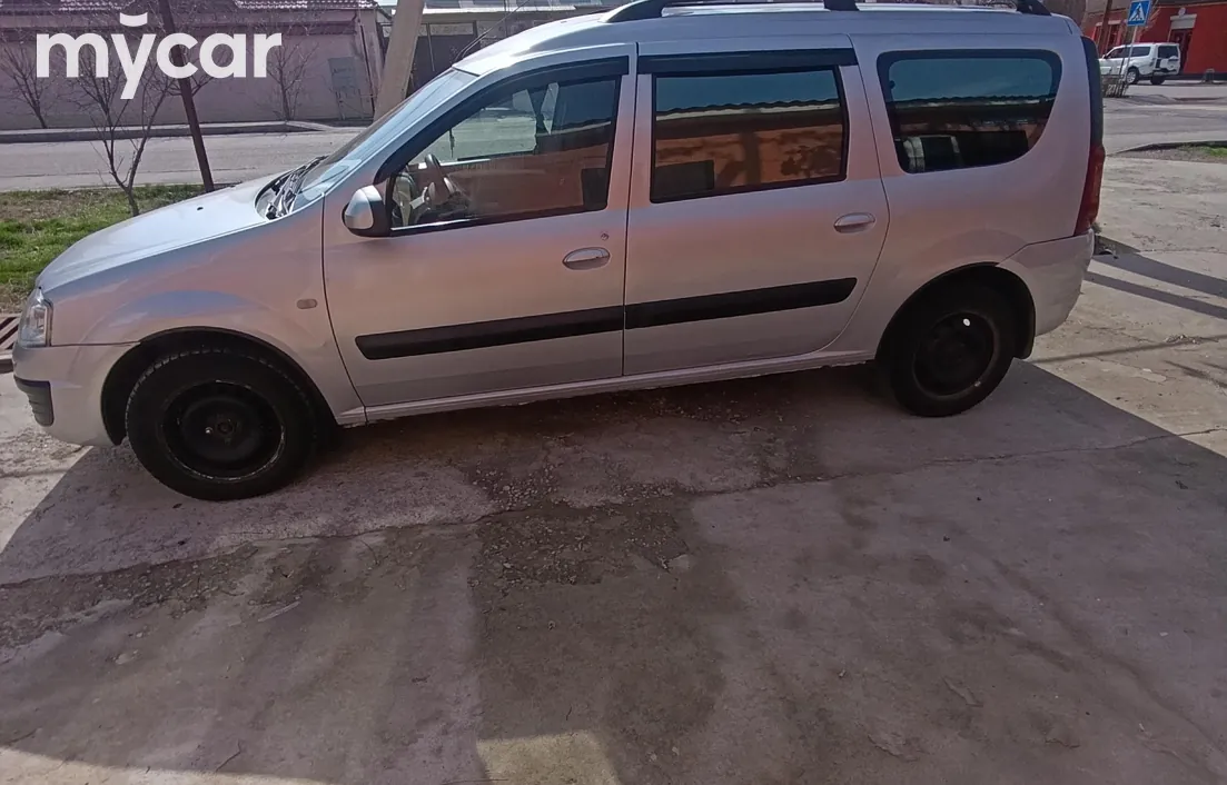 LADA Largus 2013