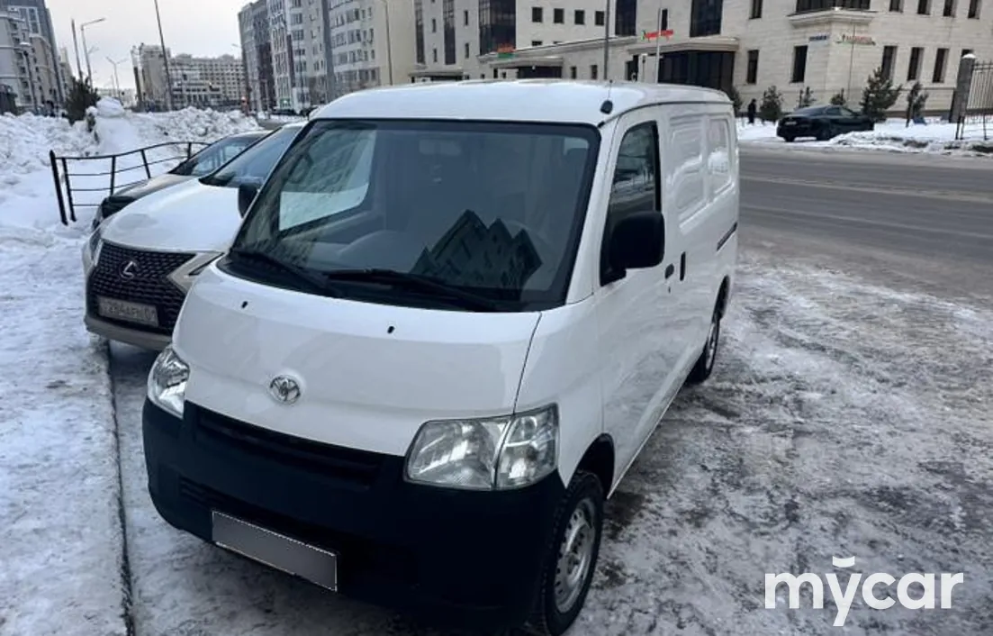 Toyota Lite Ace 2020