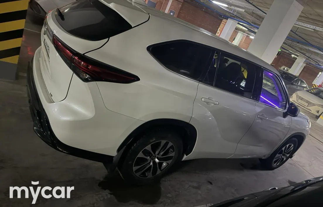 Toyota Highlander 2020