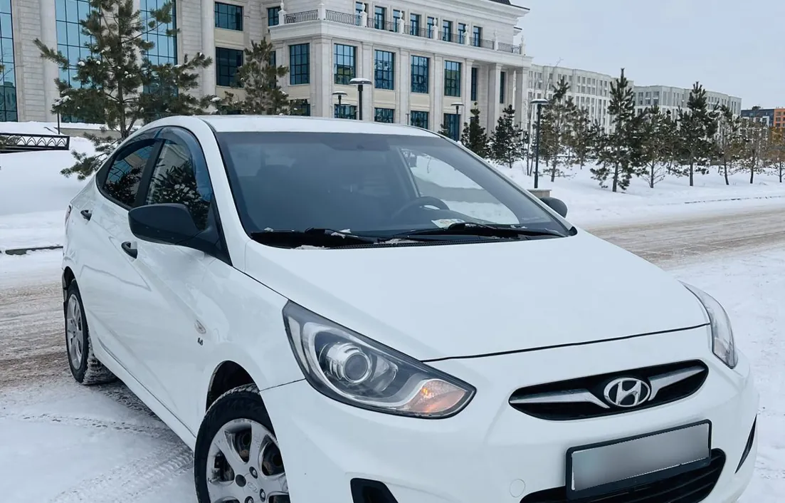 Hyundai Accent 2012