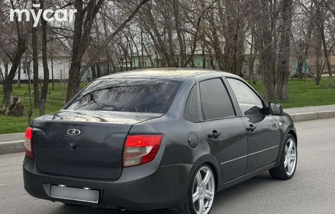 LADA Granta 2014