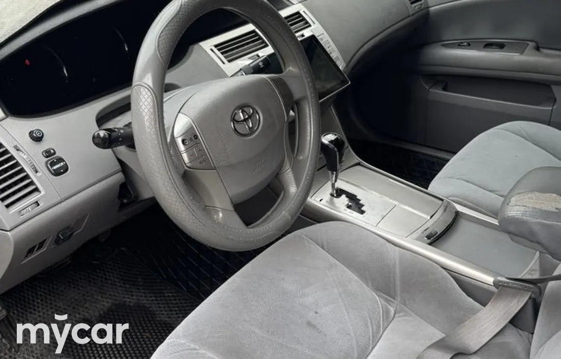 Toyota Avalon 2006