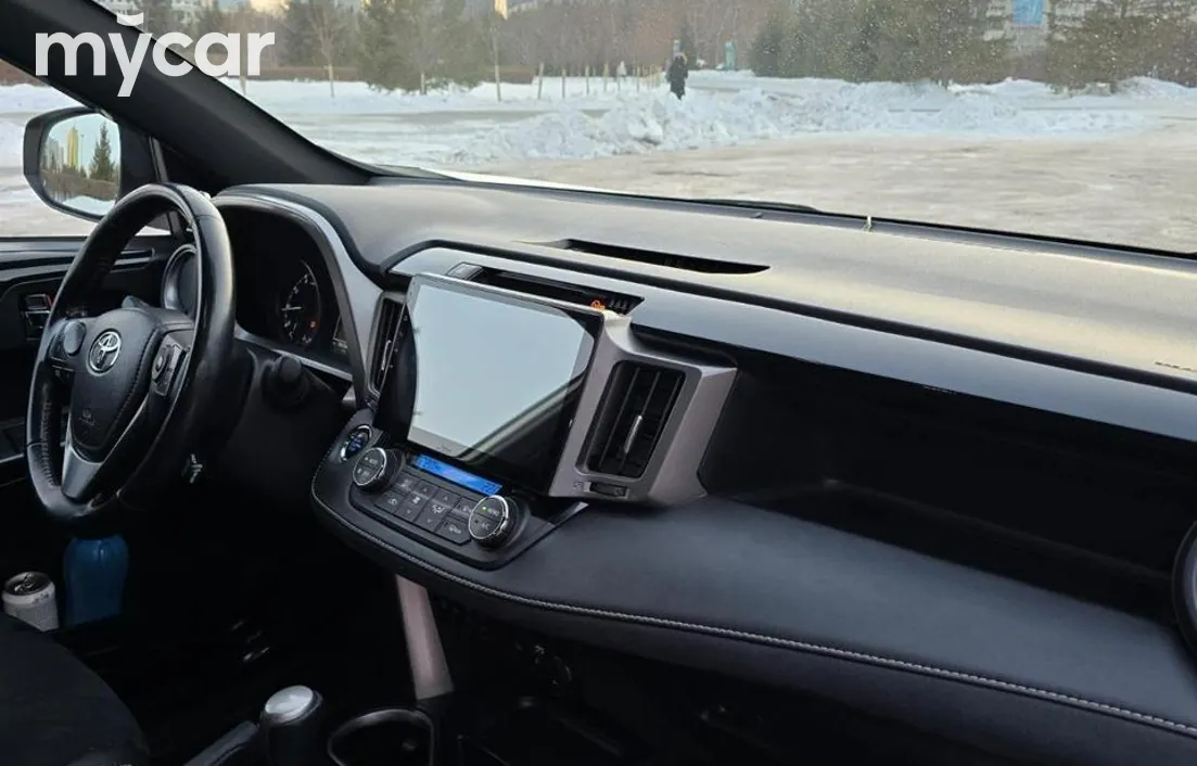 Toyota RAV4 2016