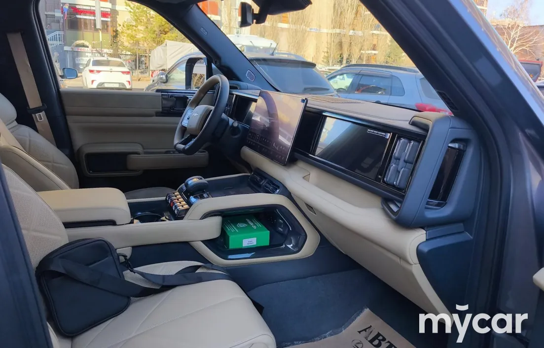 BYD FangChengBao Leopard 5 2025