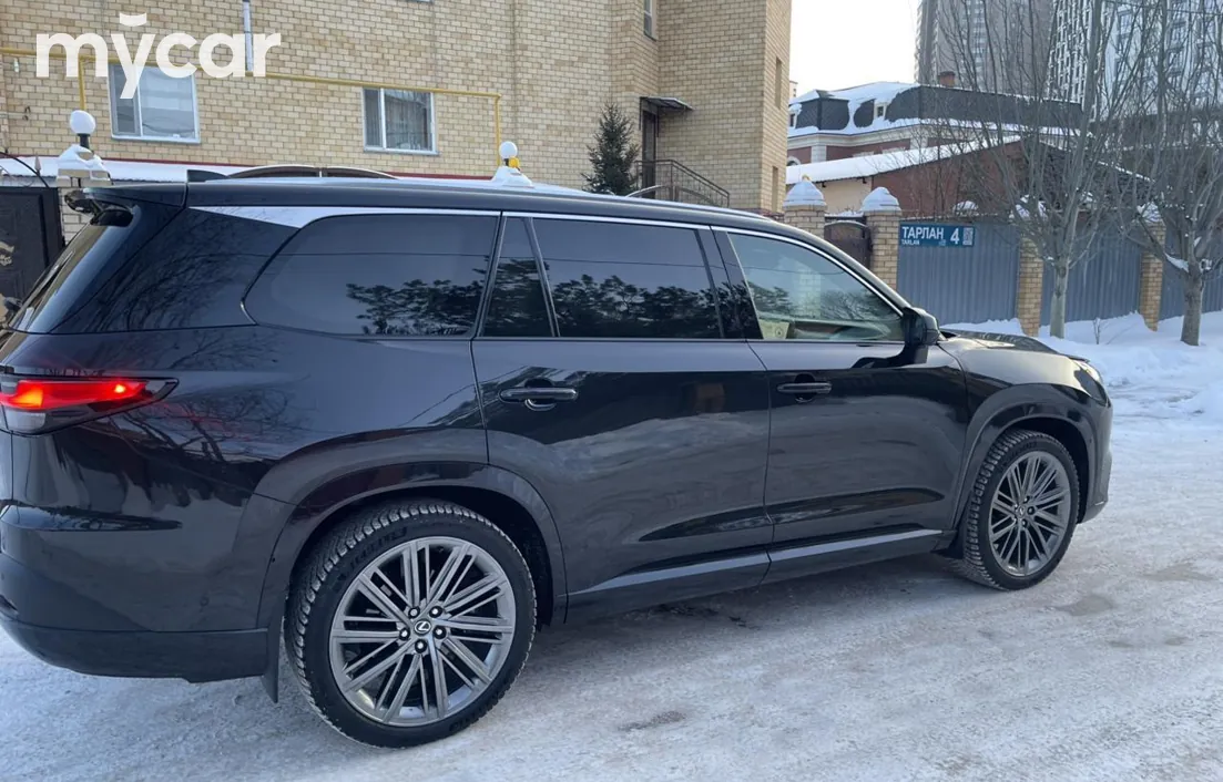 Lexus TX 2024