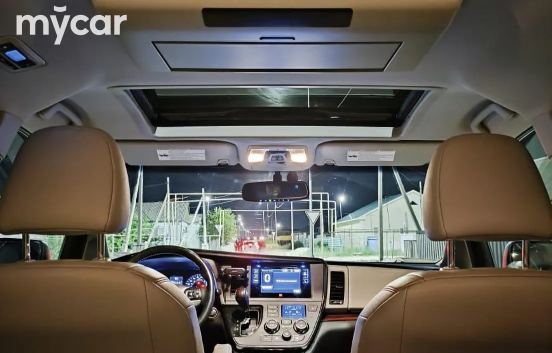 Toyota Sienna 2017
