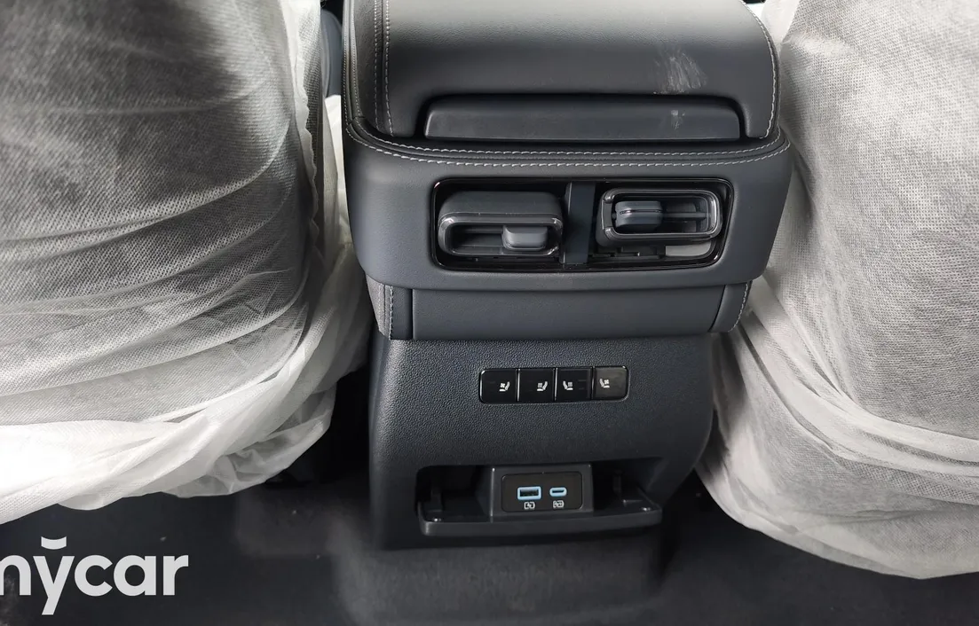 BYD FangChengBao Leopard 5 2025