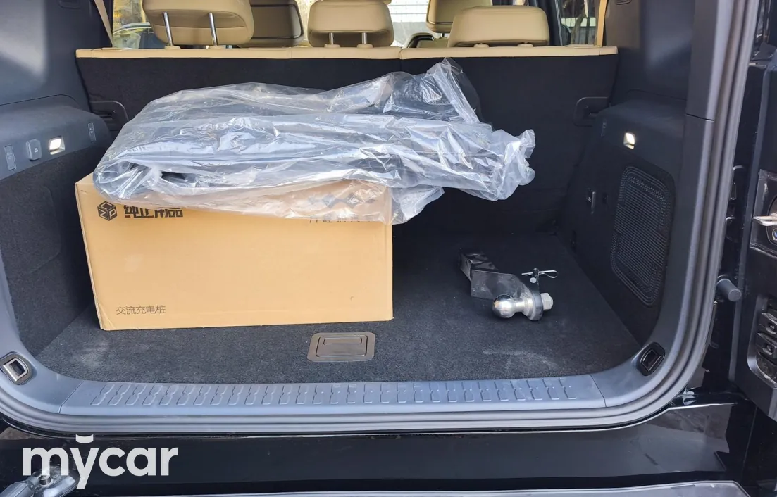 BYD FangChengBao Leopard 5 2025