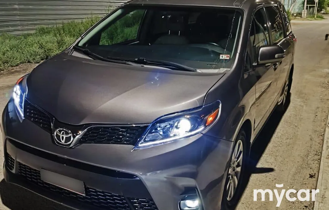 Toyota Sienna 2017