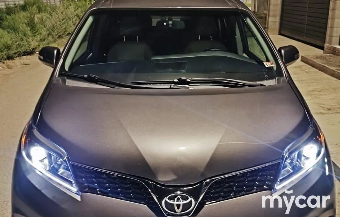 Toyota Sienna 2017