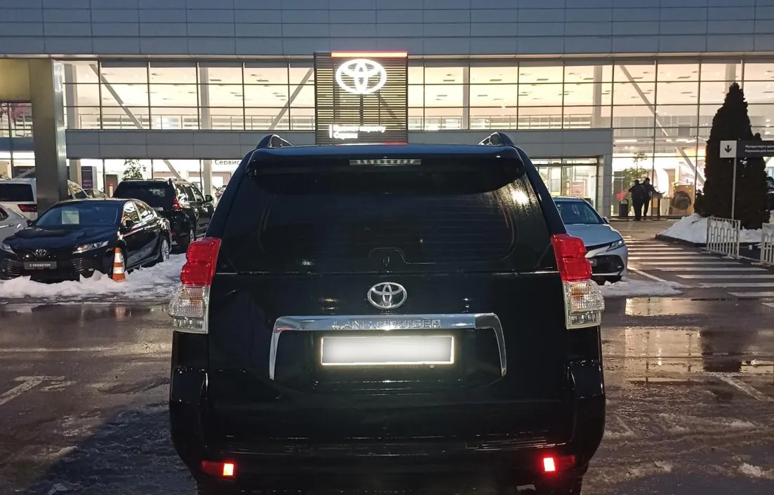 Toyota Land Cruiser Prado 2011