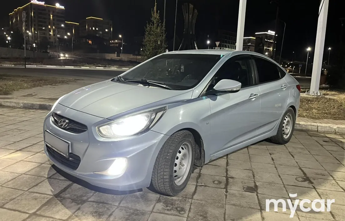 Hyundai Accent 2013