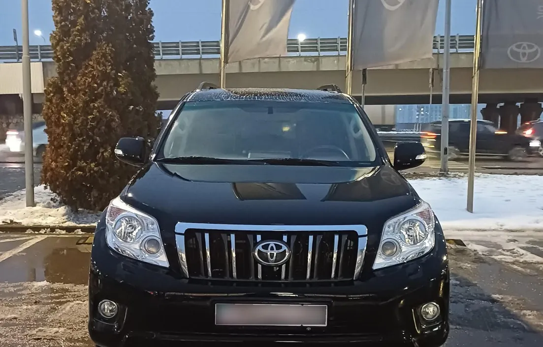 Toyota Land Cruiser Prado 2011