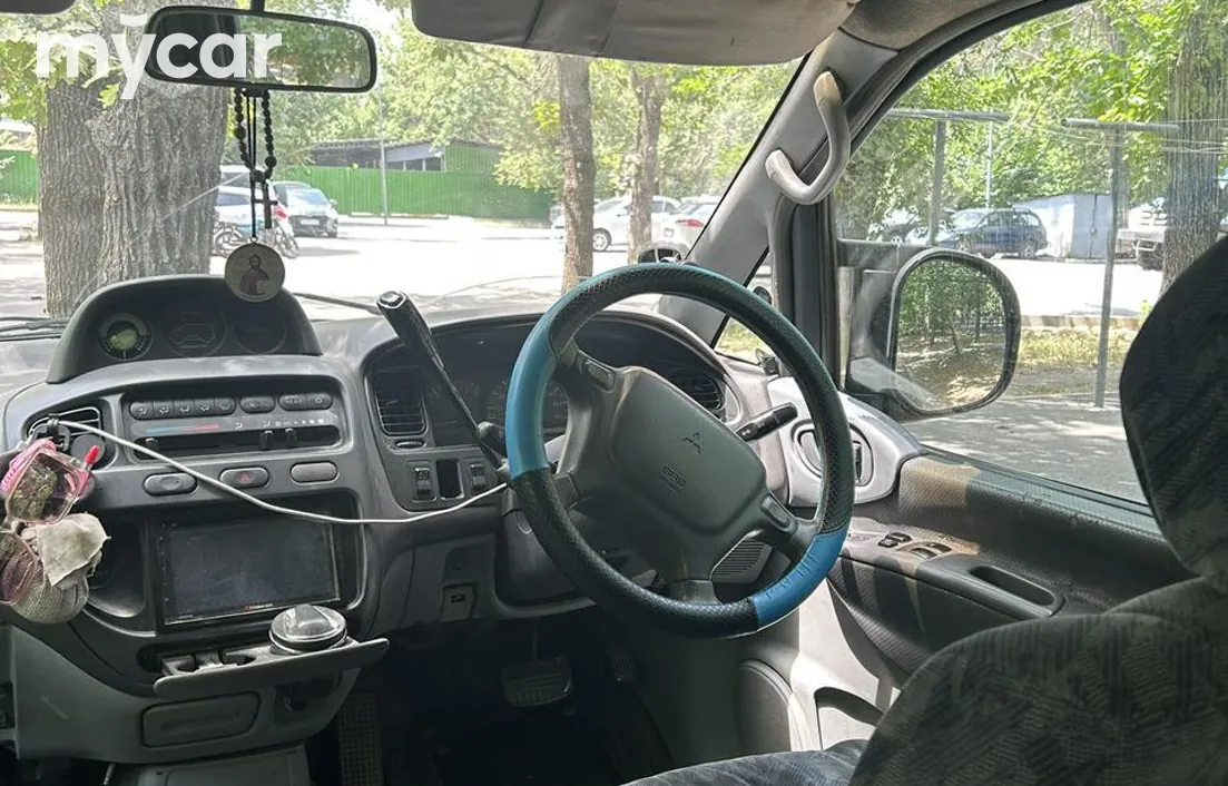 Mitsubishi Delica 1996