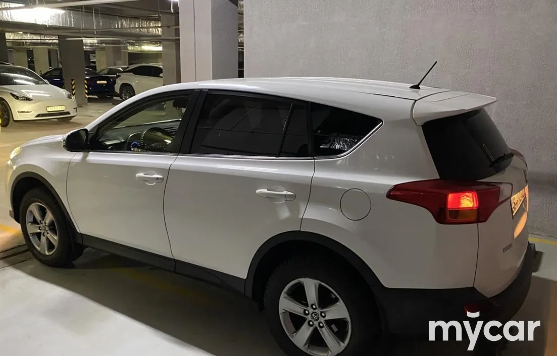 Toyota RAV4 2014