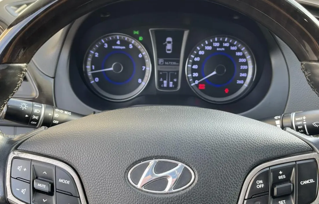 Hyundai Grandeur 2012