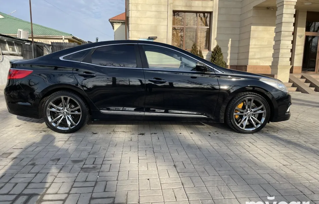 Hyundai Grandeur 2012