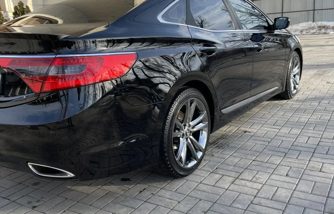 Hyundai Grandeur 2012