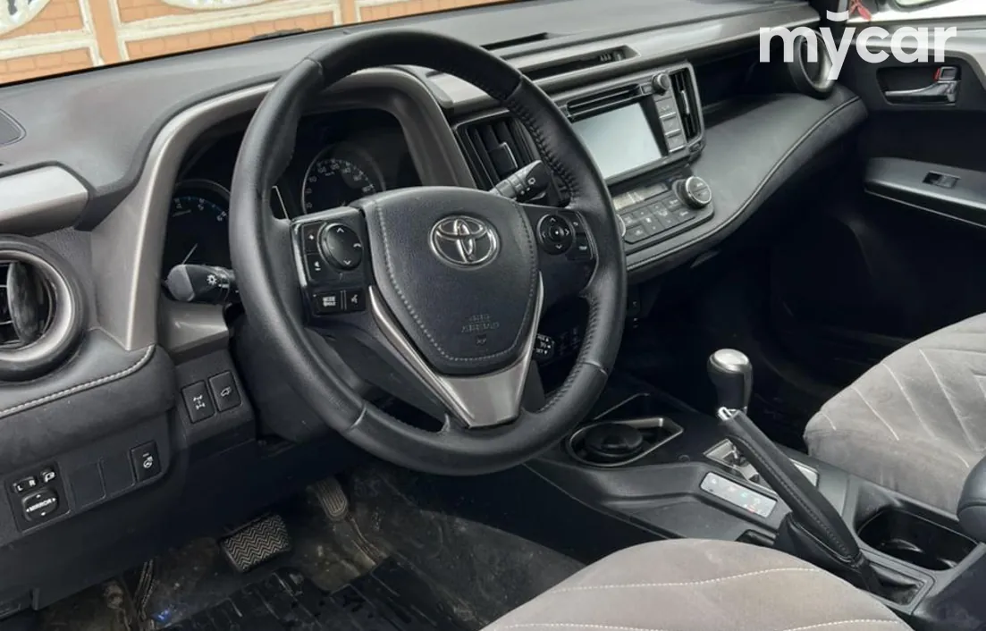 Toyota RAV4 2016