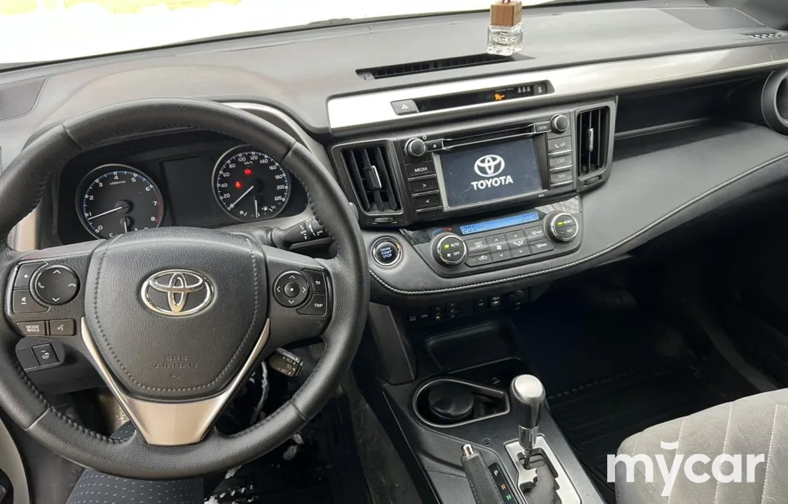 Toyota RAV4 2016