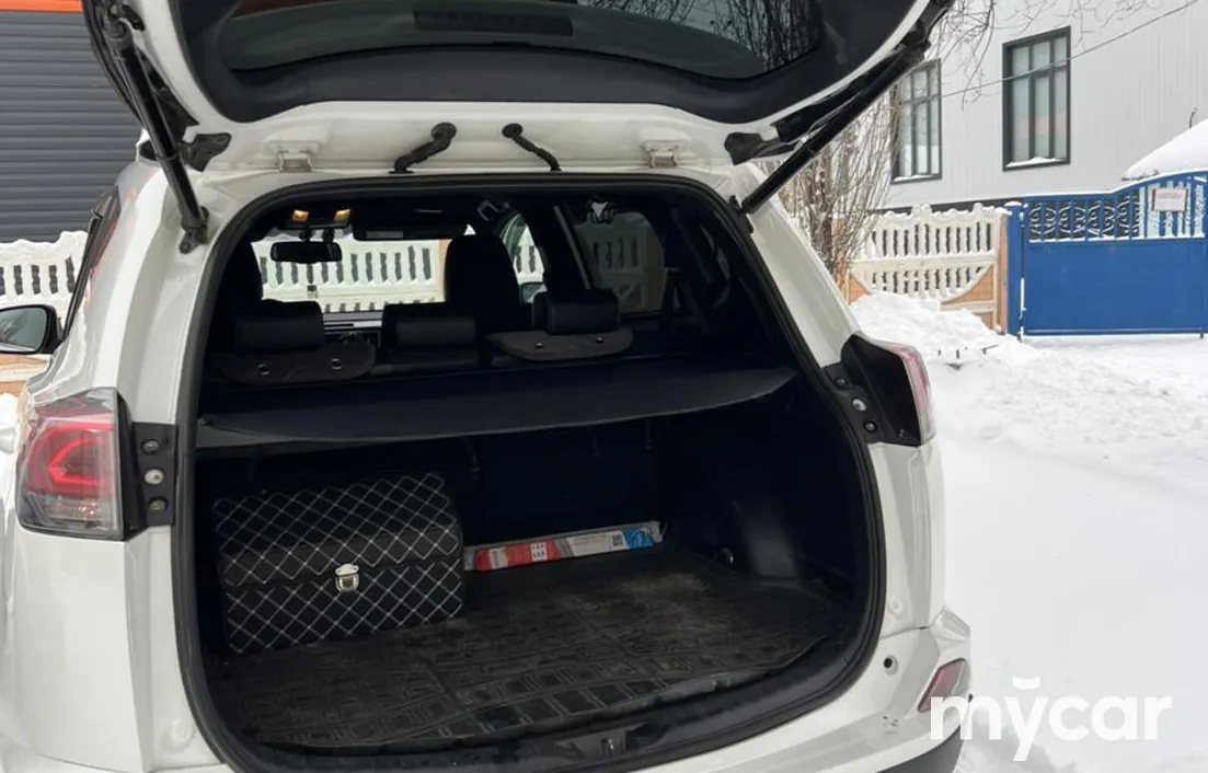 Toyota RAV4 2016