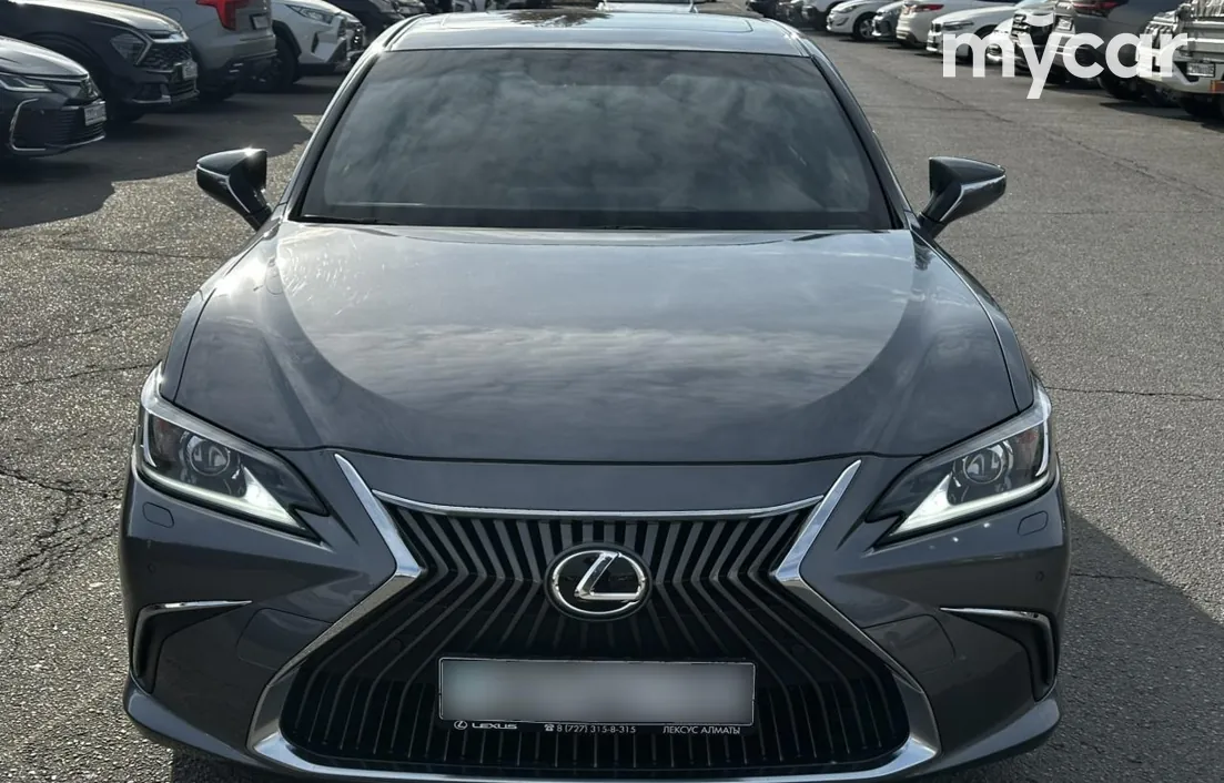 Lexus ES 2021