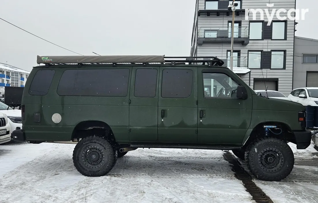 Ford Econoline 2011