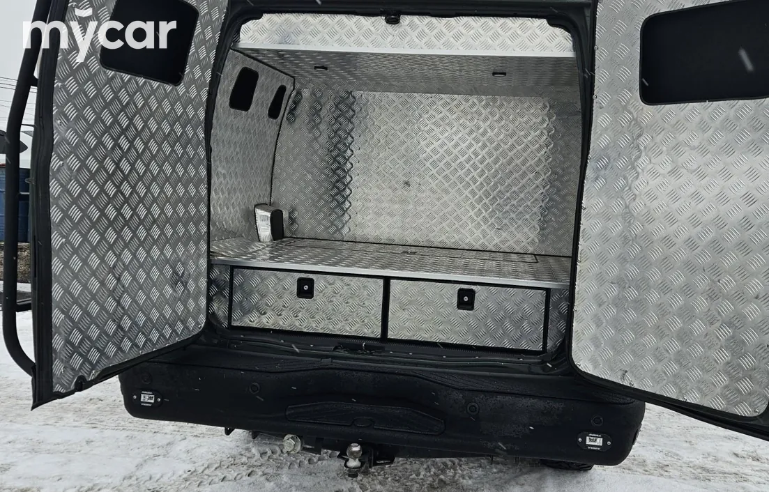 Ford Econoline 2011