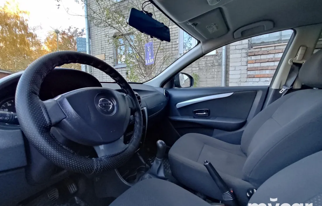 Nissan Almera 2016