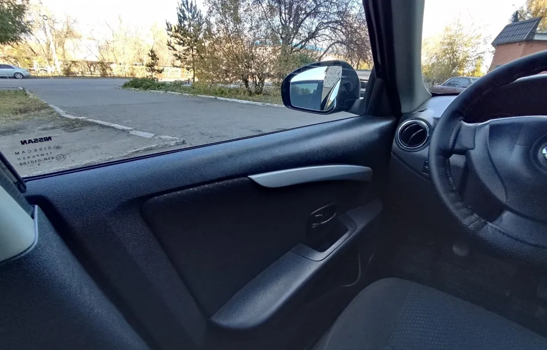 Nissan Almera 2016