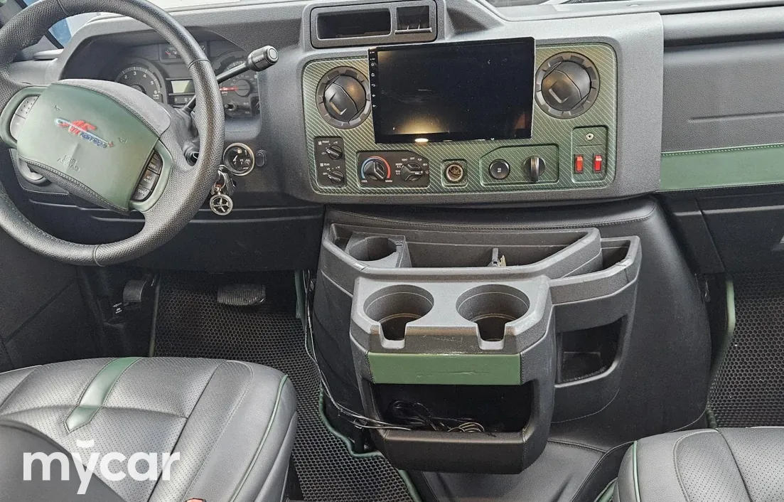 Ford Econoline 2011