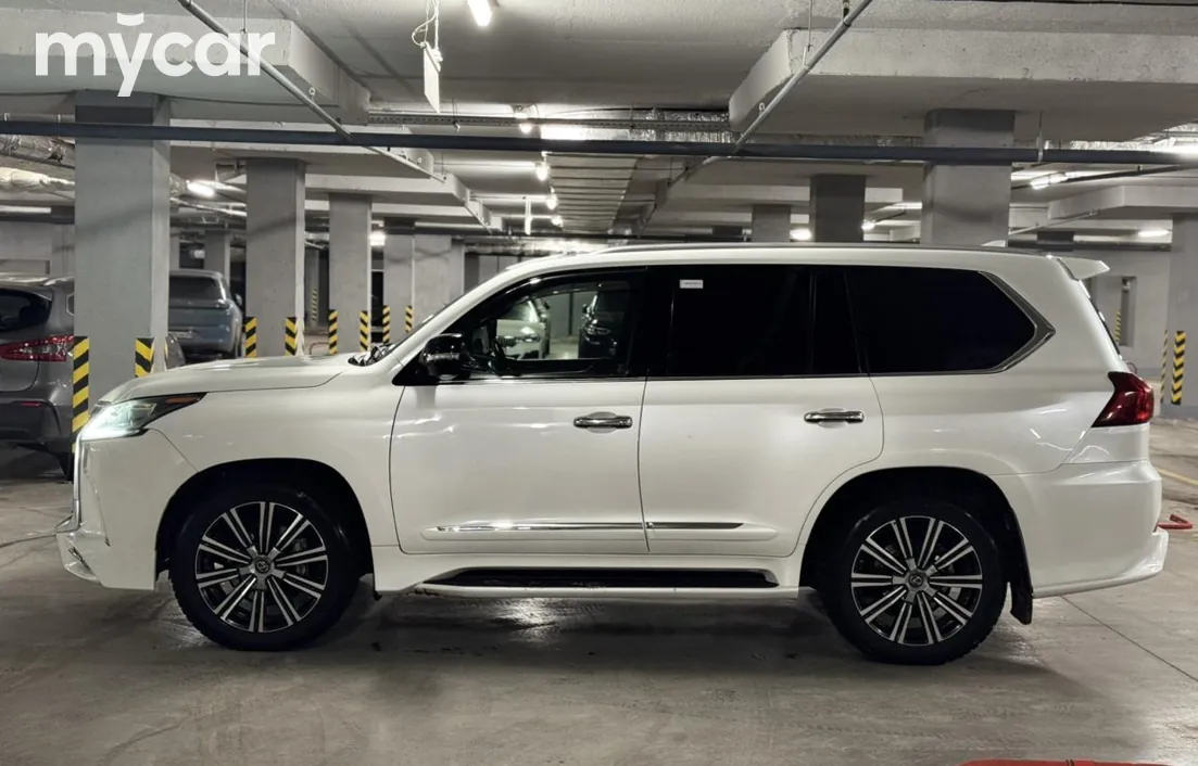 Lexus LX 2018