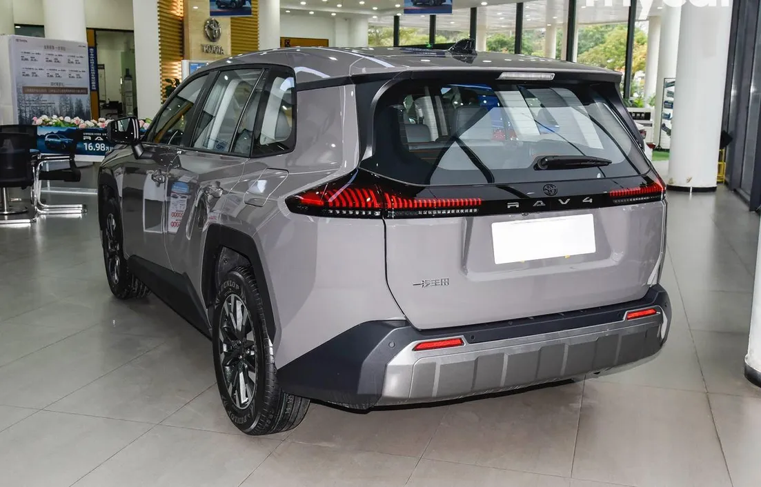 Toyota RAV4 2026