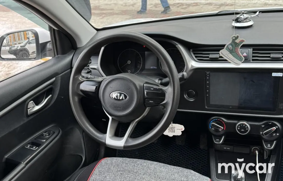 Kia Rio 2021