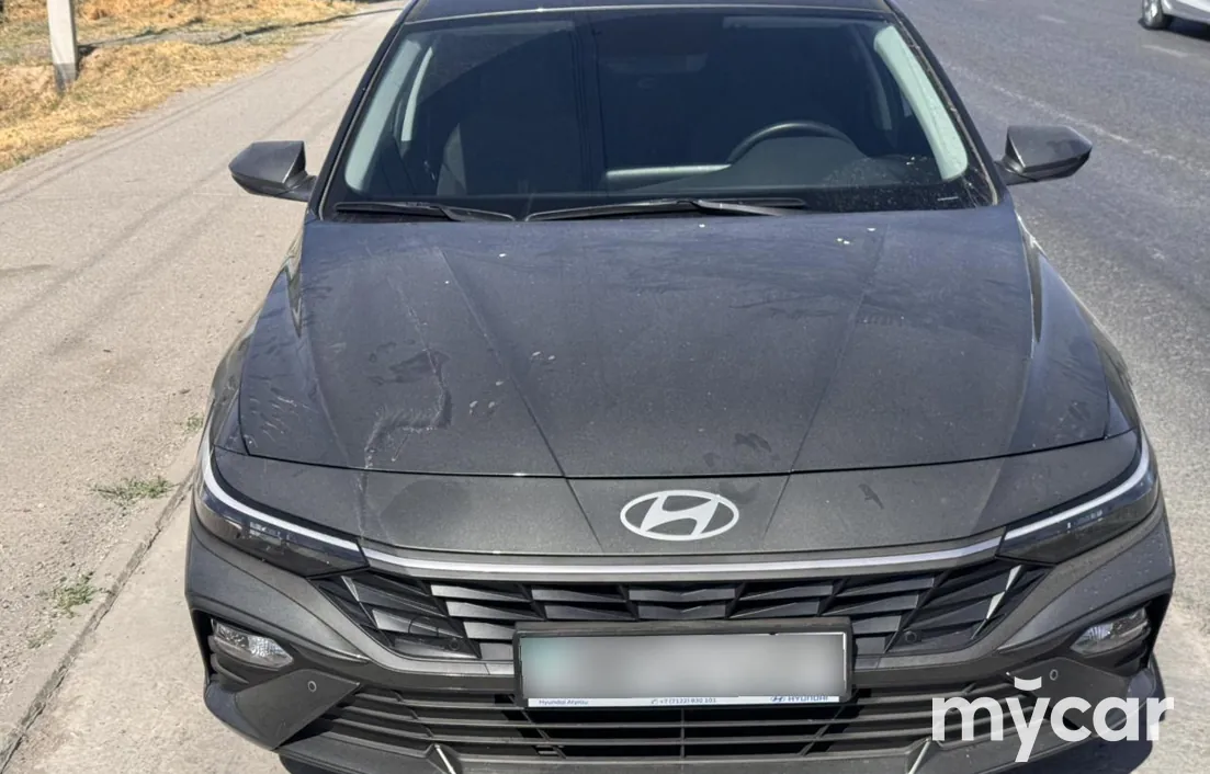 Hyundai Elantra 2024
