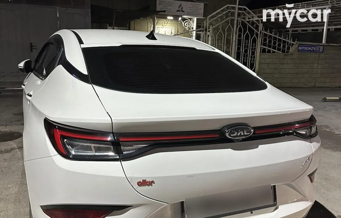 JAC J7 2023