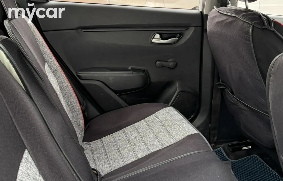 Kia Rio 2021