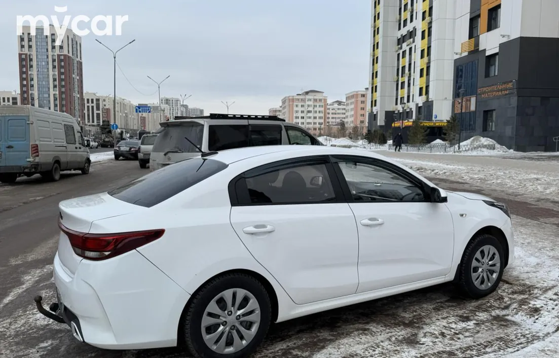 Kia Rio 2021